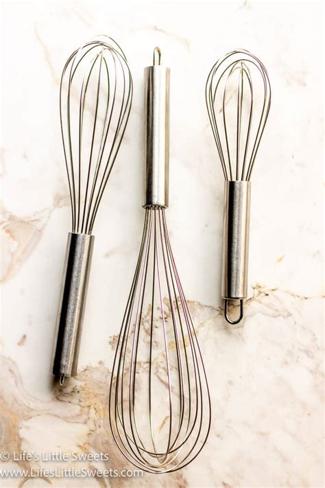 whisk in Tagalog .